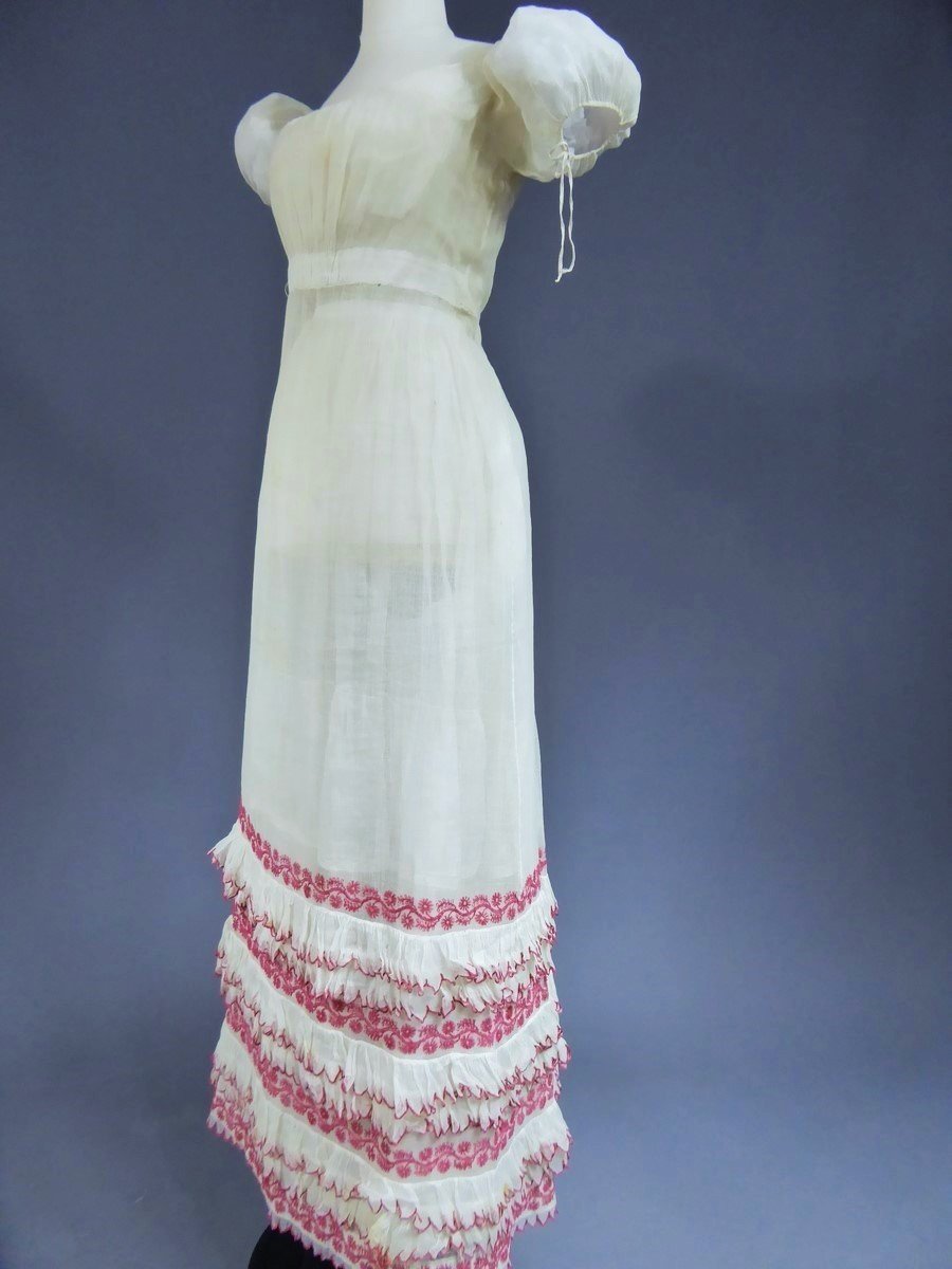 Restoration Dress In Embroidered Cotton Yarn Circa 1813/1820-photo-5