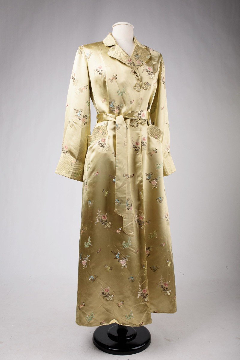 Dressing Gown Or Interior For The Reception In Yellow Straw Brocade Satin Circa 1940-1950-photo-4