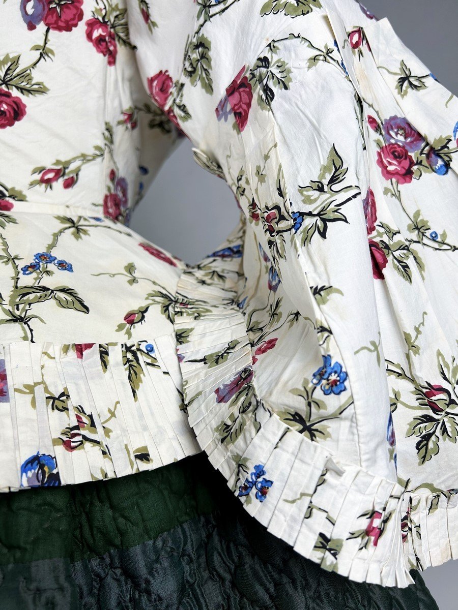 A Casaquin In Chintz With Pagoda Sleeves And Falbalas In The 18th Century Style Circa 1865-photo-7