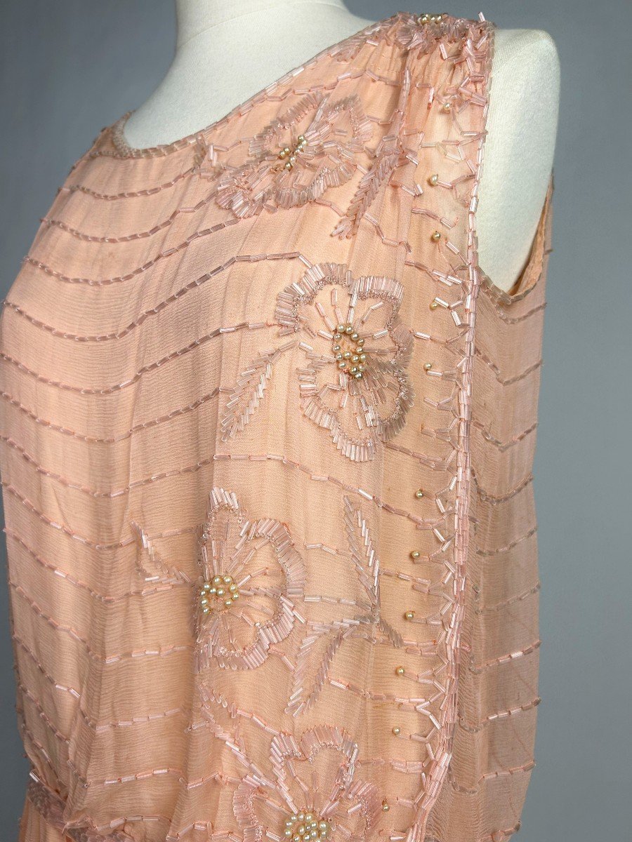 Art Deco Ball Gown In Salmon Pink Silk Crepe Embroidered With Pearls - France Circa 1920-1925-photo-2