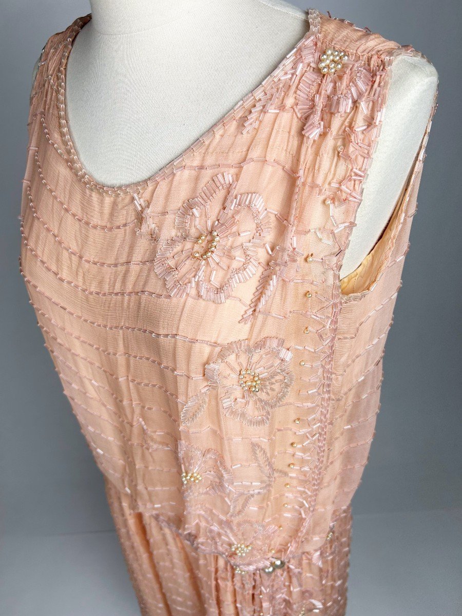 Art Deco Ball Gown In Salmon Pink Silk Crepe Embroidered With Pearls - France Circa 1920-1925-photo-8