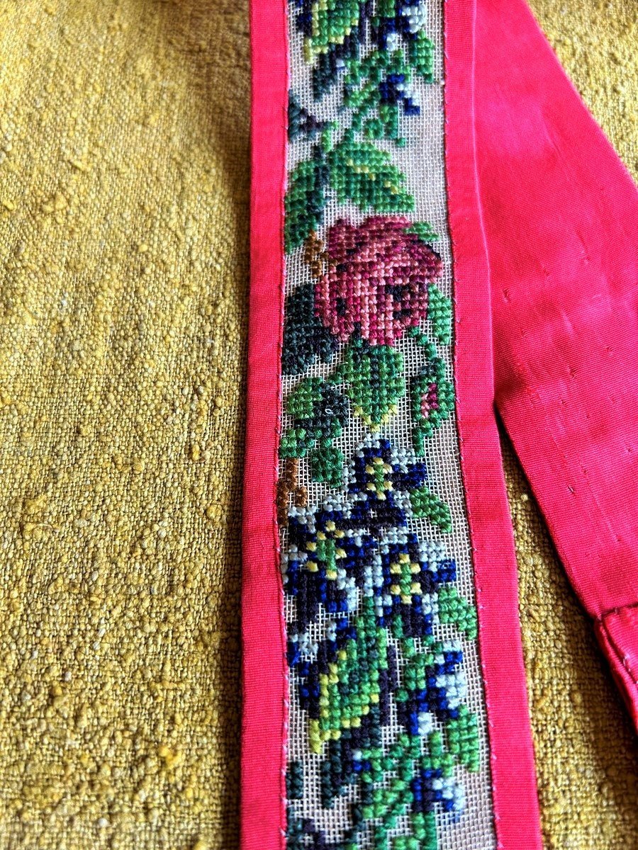 Pair Of Suspenders In Petit Point, Taffeta And Leather - England Circa 1840/1860-photo-3