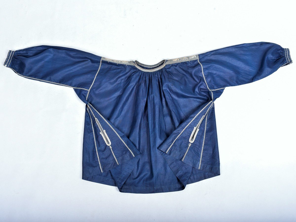 A Blaude/biaude Or Party Blouse In Indigo Dyed And Embroidered Glazed Linen - Normandy Circa 1850-photo-3