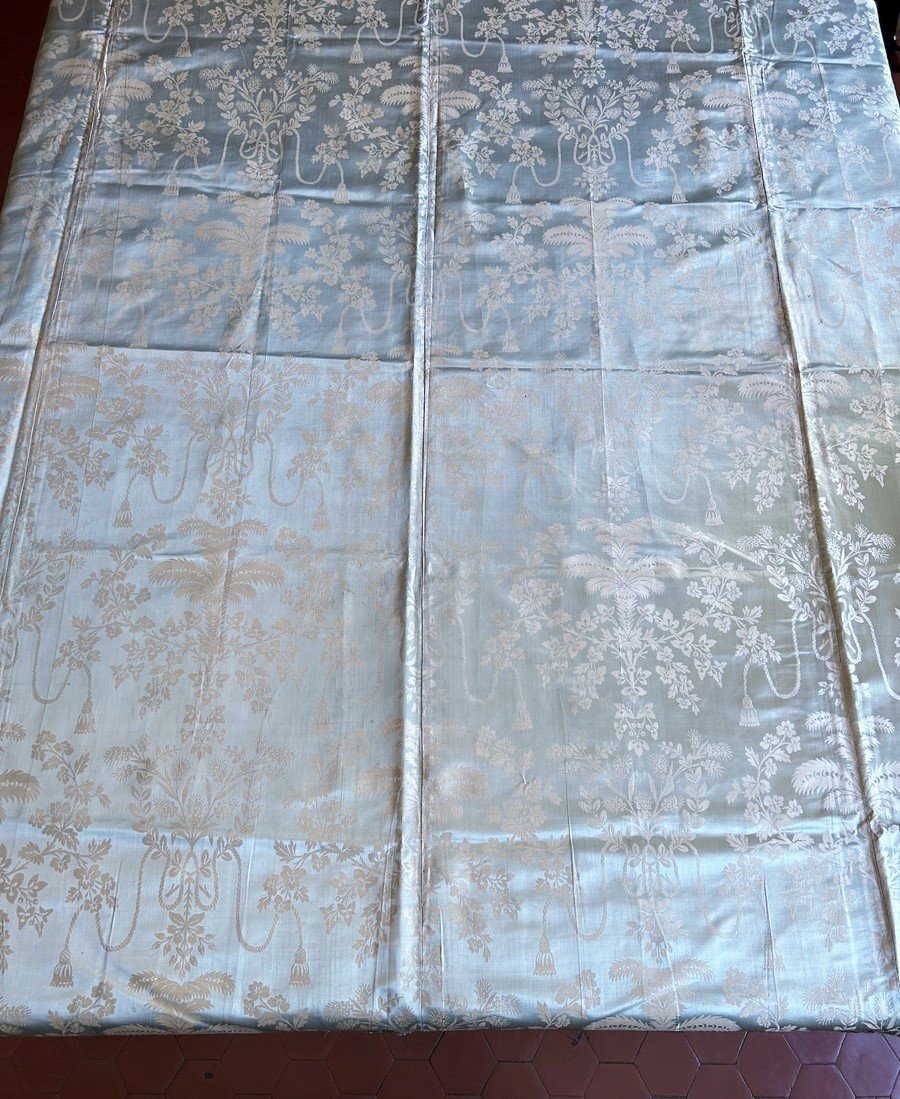 Grand Métrage d'Un Lampas Fond Satin Bleu Glacier - Période Louis XVI Circa 1780-photo-4