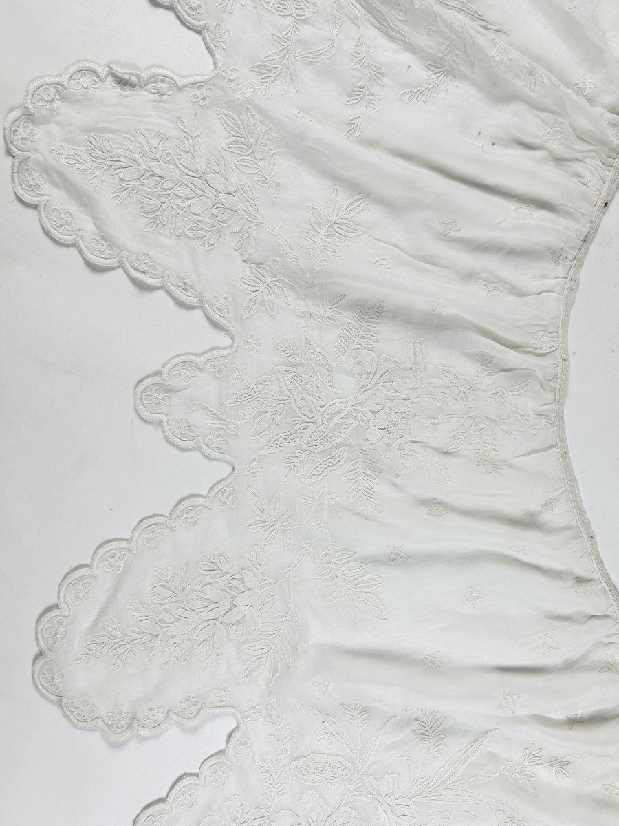 First Cornely Embroidered Muslin Lambrequin - Late 19th Century-photo-3