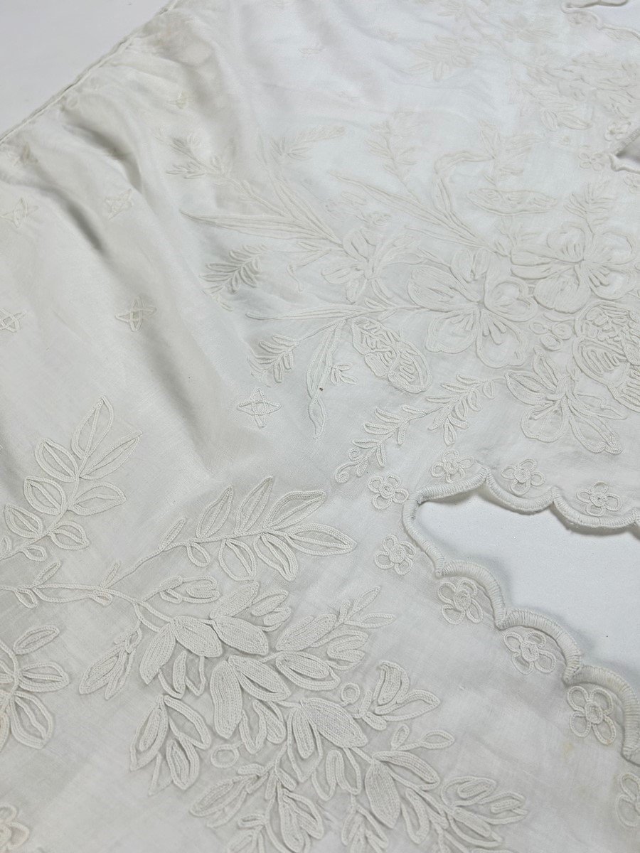First Cornely Embroidered Muslin Lambrequin - Late 19th Century-photo-4
