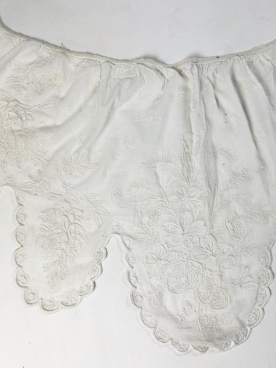 First Cornely Embroidered Muslin Lambrequin - Late 19th Century-photo-5