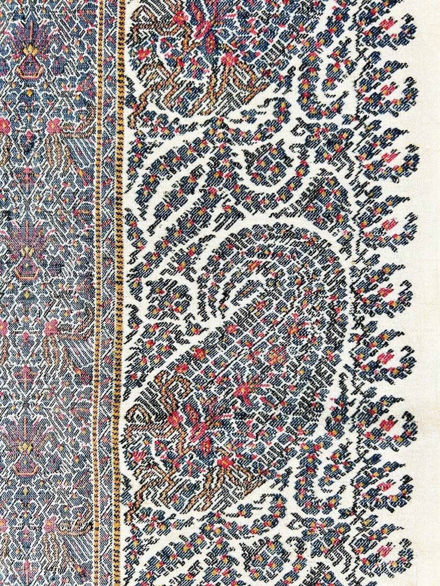 Châle Cachemire De Mode Double-pointe à Réserve En Pashmina Crème - France Circa 1830 -photo-4