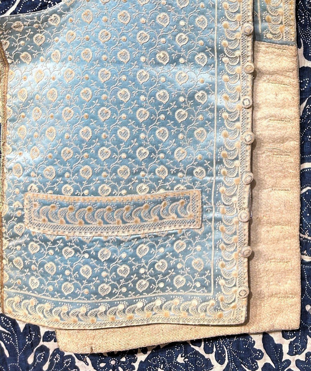 Devant De Gilet Louis XVI En Satin Broché De Velours Ciselé Bleu-ciel - France Circa 1790-photo-2