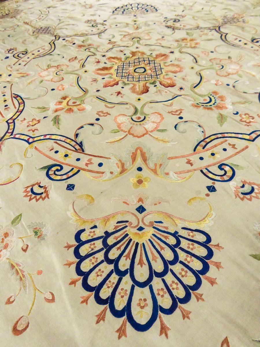 Tapestry Hanging In Embroidered Satin - Compagnie Des Indes Late 18th-photo-2