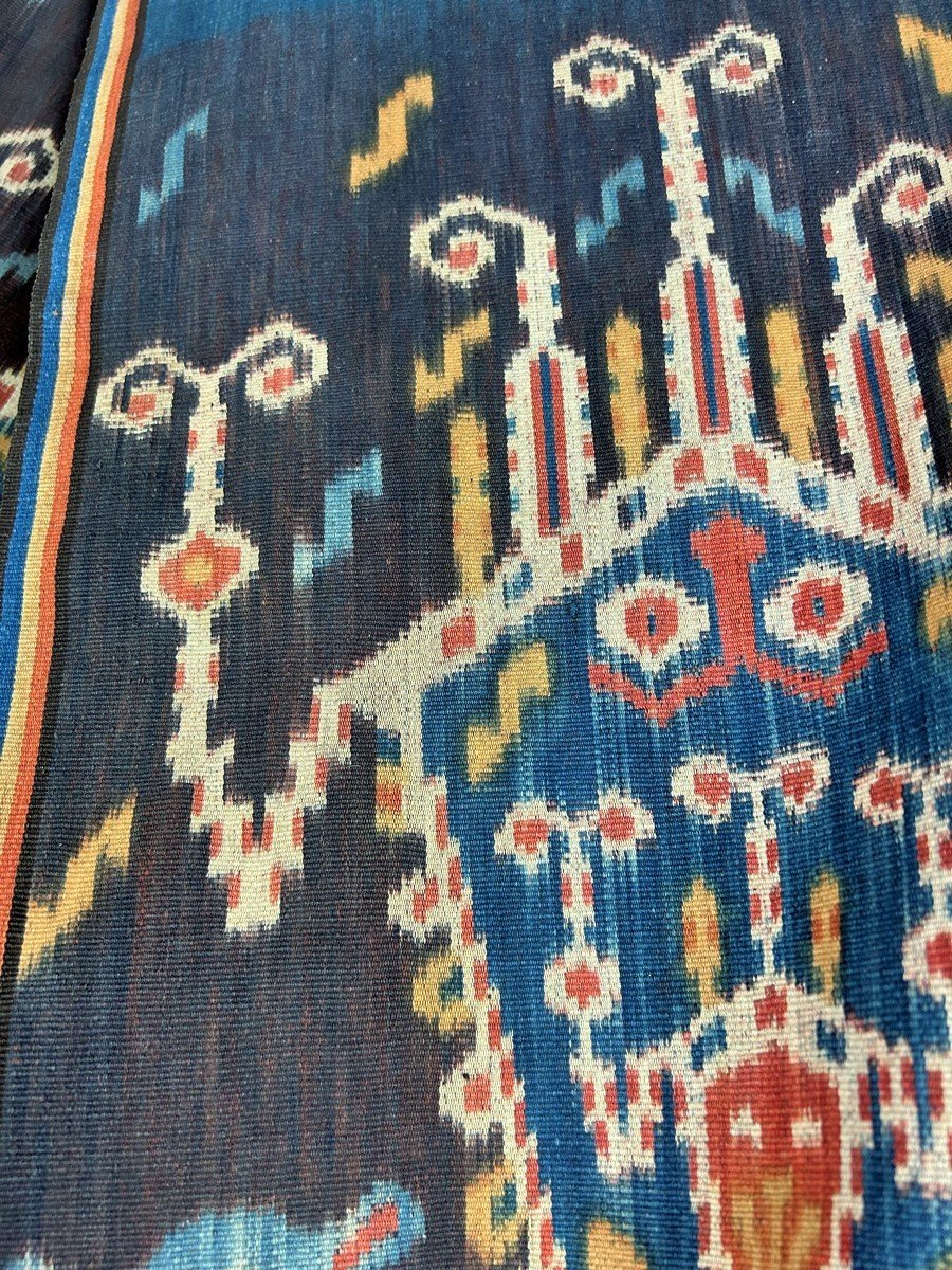 Ikat Ceremonial Shawl - Hinggi Sumba - Indonesia Circa 1920-photo-1