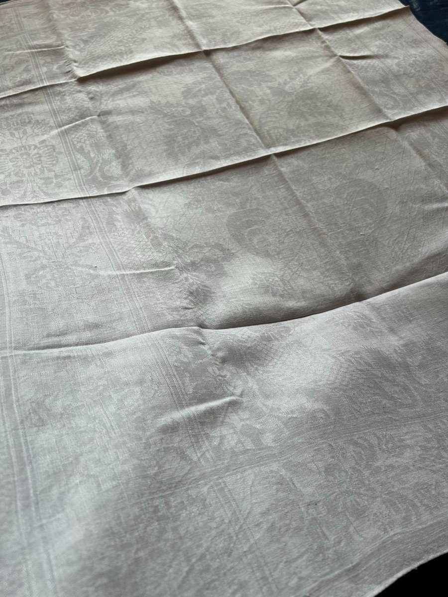 Serviettes De Banquet En Lin Damassé - Décor En Rocaille Fin 17è, Début 18e