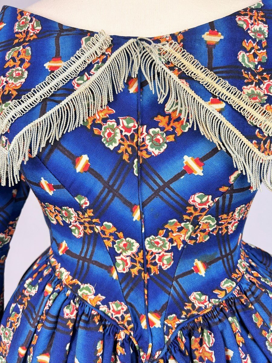 Robe De Jour En étamine De Laine Ombrée Et Imprimée De Roses - Angleterre Circa 1840-photo-4