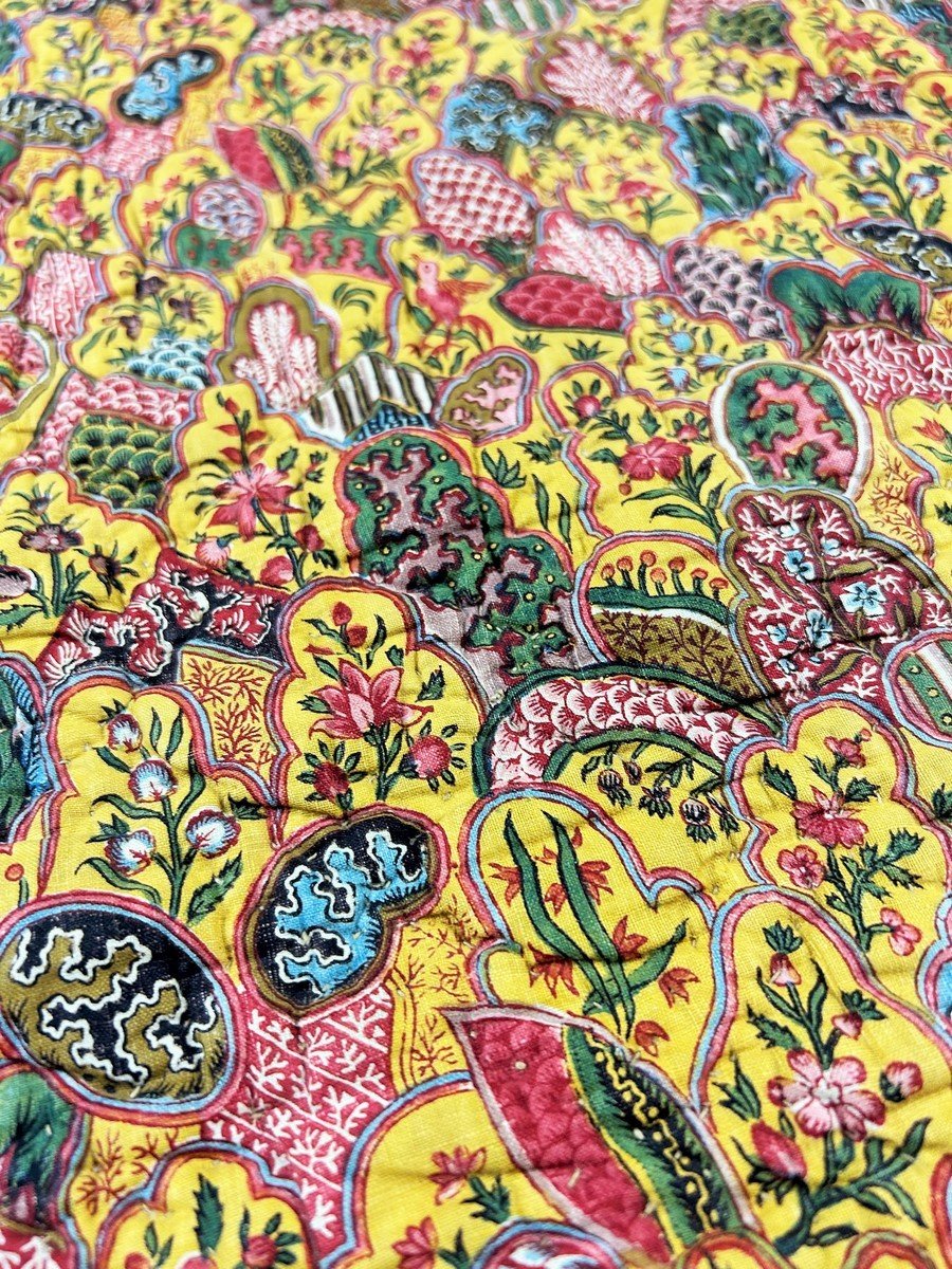 Courtepointe En Soie Et Indienne, Motif Imbriqué Chinois De Jouy-en-josas Circa 1795-photo-1