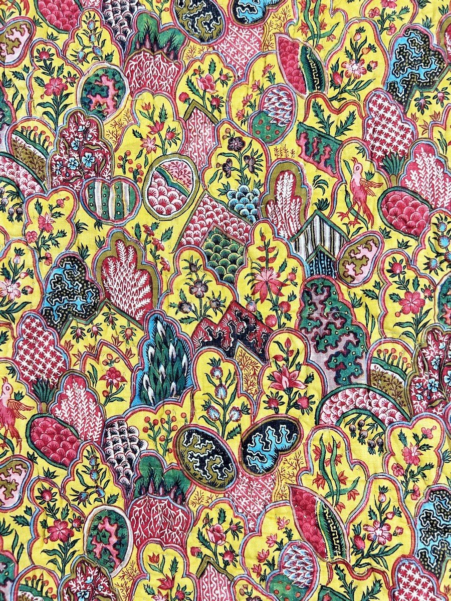 Courtepointe En Soie Et Indienne, Motif Imbriqué Chinois De Jouy-en-josas Circa 1795
