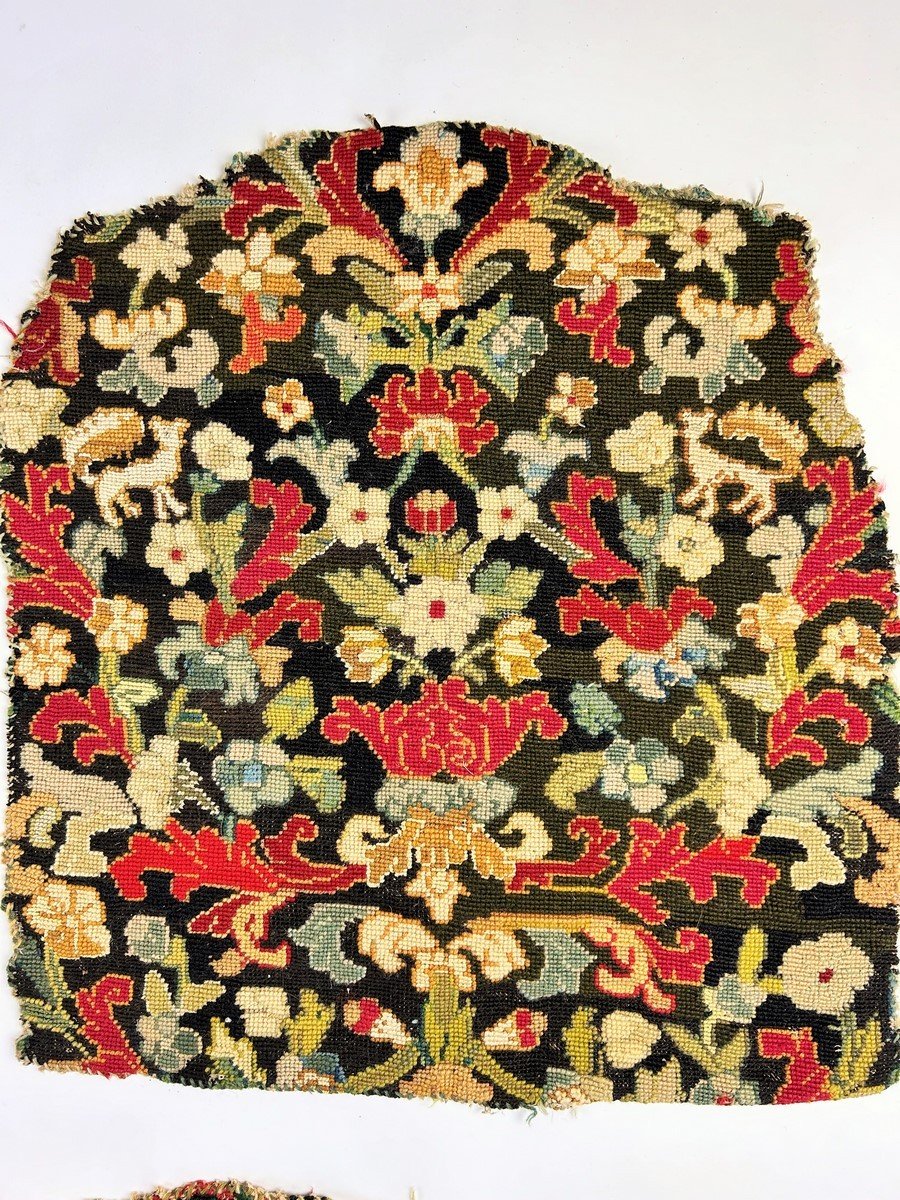 Huit Tapisseries De Sièges Baroque Brodées Au Point Et Petit Point De Laine - France 18ème -photo-1