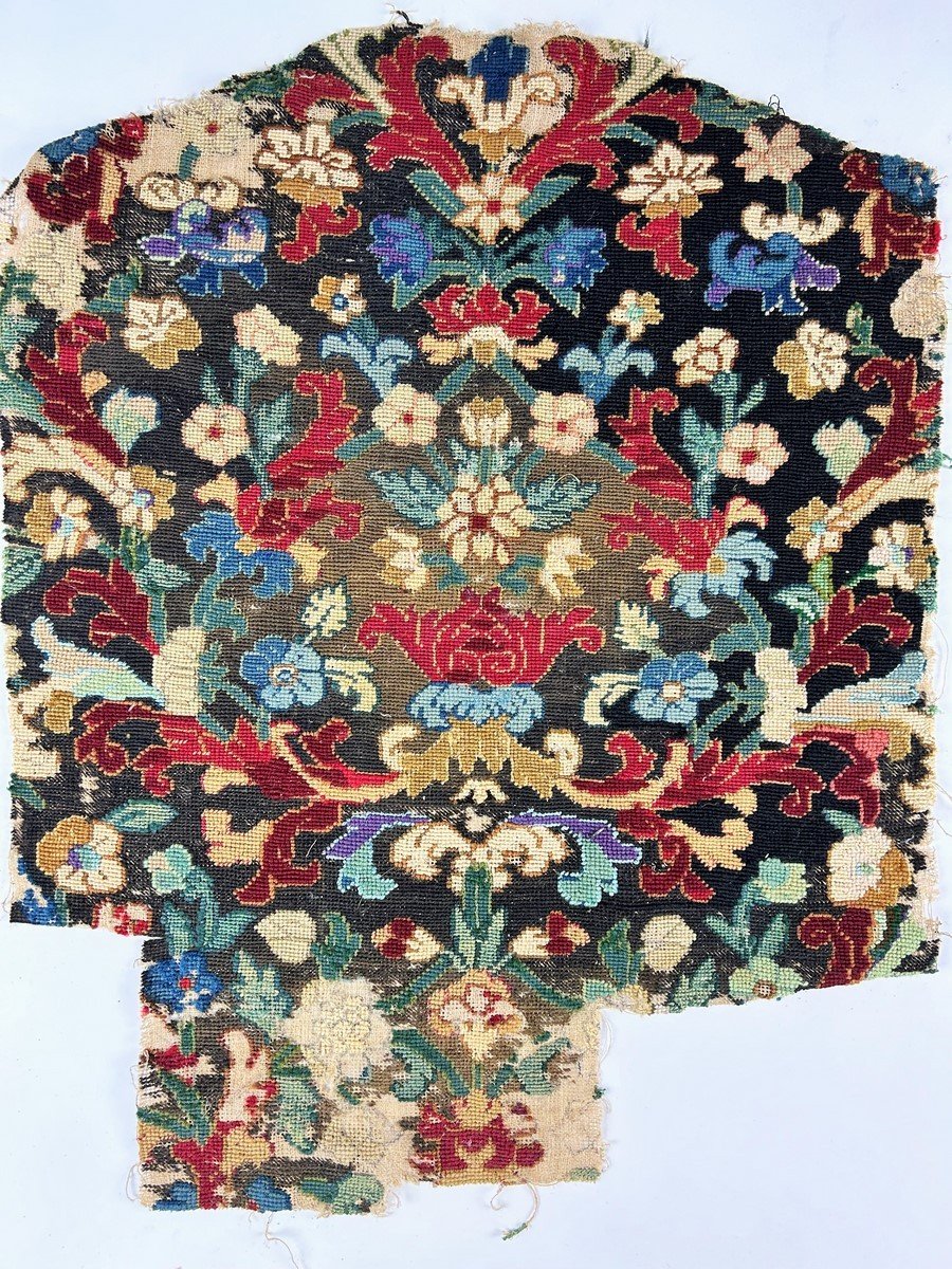 Huit Tapisseries De Sièges Baroque Brodées Au Point Et Petit Point De Laine - France 18ème -photo-2