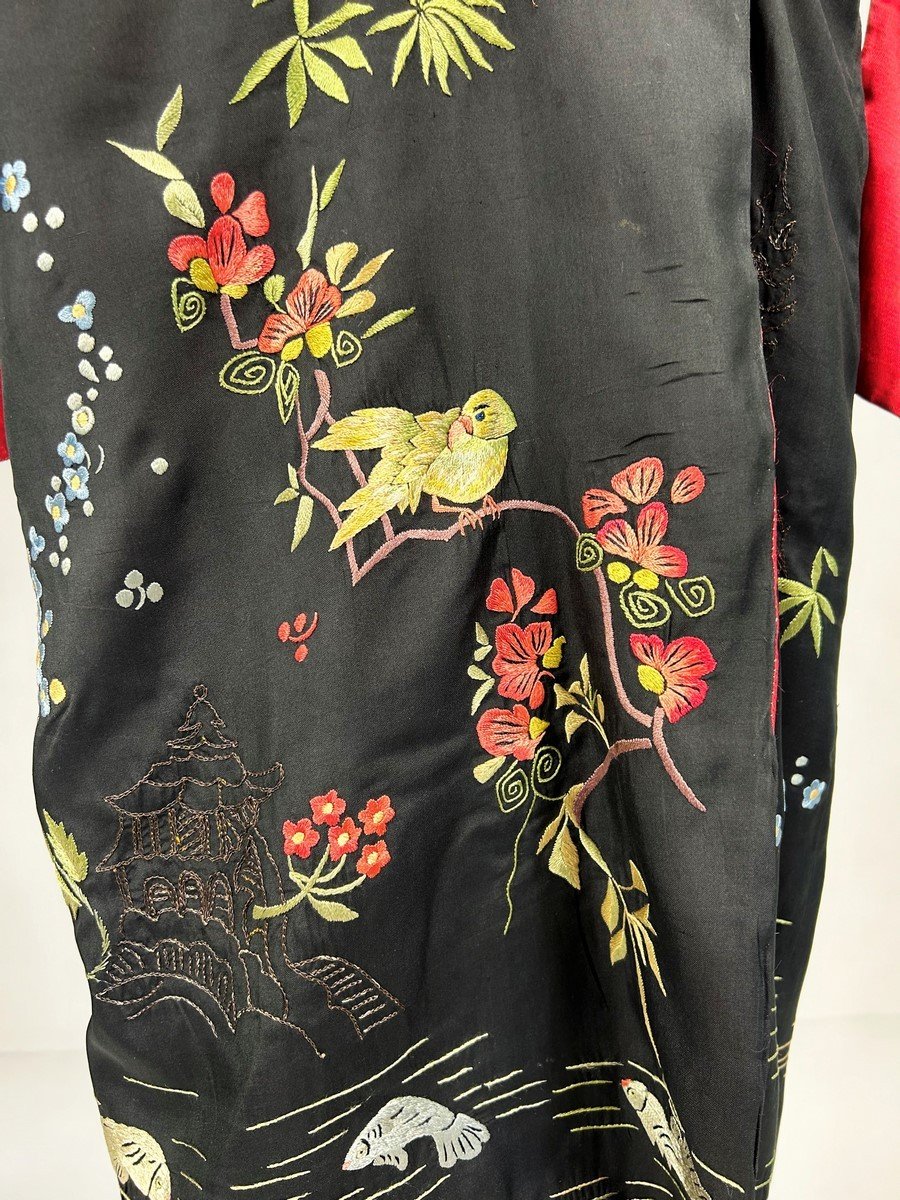 Kimono For The Evening In Taffeta Embroidered With Chinoiserie - France Circa 1930-photo-2