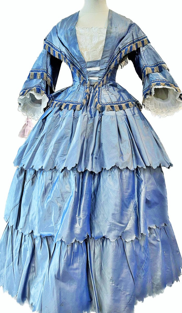 Day Dress With Large Crinoline In Changing Taffeta - France Circa 1855.