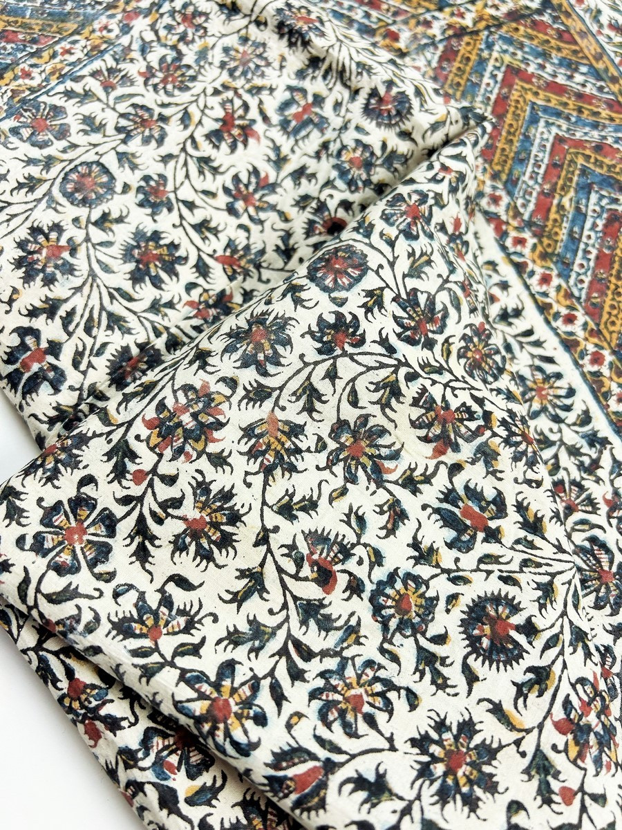 Kalamkari Thousand Flowers In Glazed Chintz - Kadjar Persia - Early 20th Century