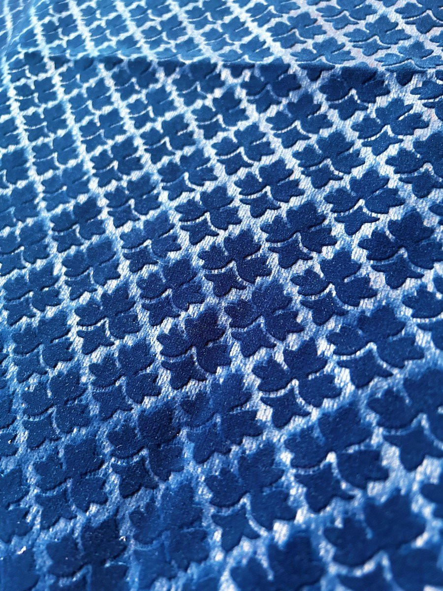 A 19th Century French Blue Embossed Silk Velvet For Seating - France Circa 1930-photo-3