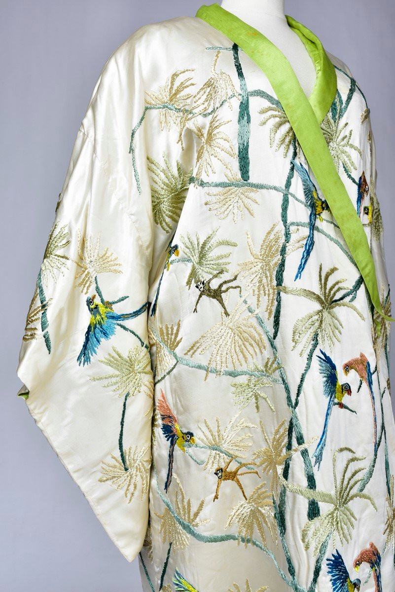 Satin Evening Kimono Embroidered With Palm Trees And Parrots - France Circa 1930-photo-4