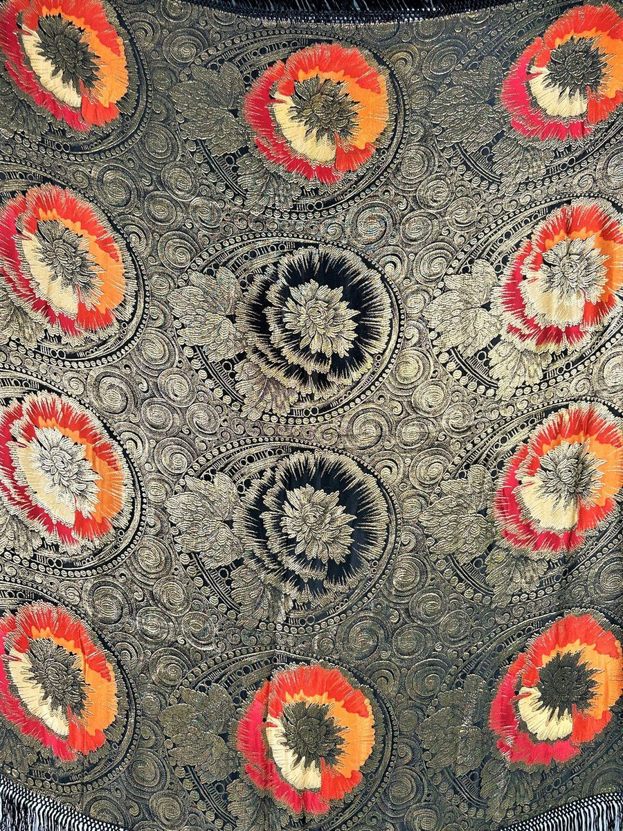 An Art Deco Period Gold Lamé Shawl - France Circa 1925-photo-3