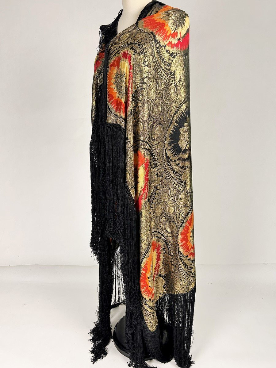 An Art Deco Period Gold Lamé Shawl - France Circa 1925-photo-8