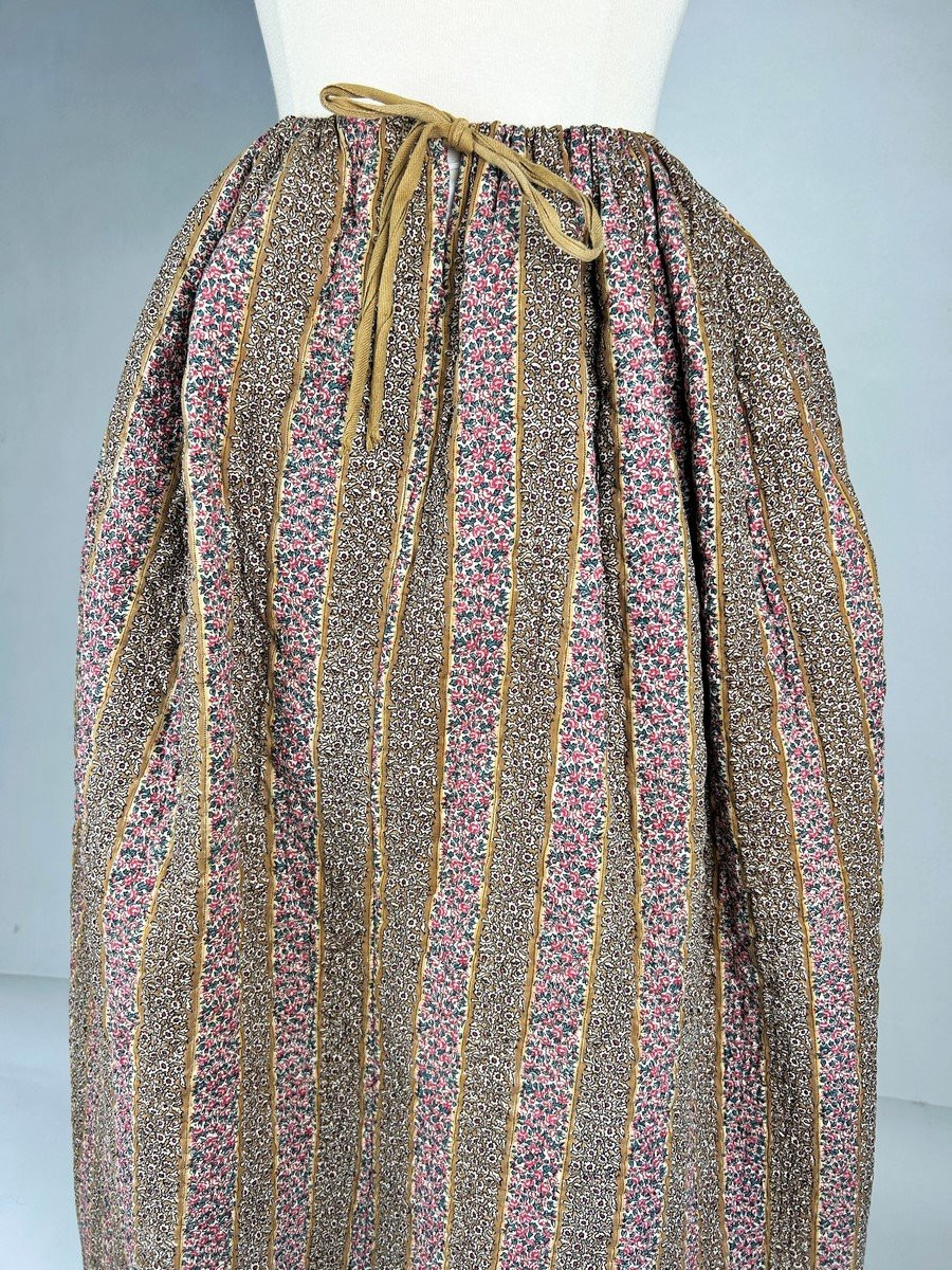Pique Or Cotillon Skirt In Indian Fabric With Thousand-flower Stripes - Provence Circa 1860-photo-1