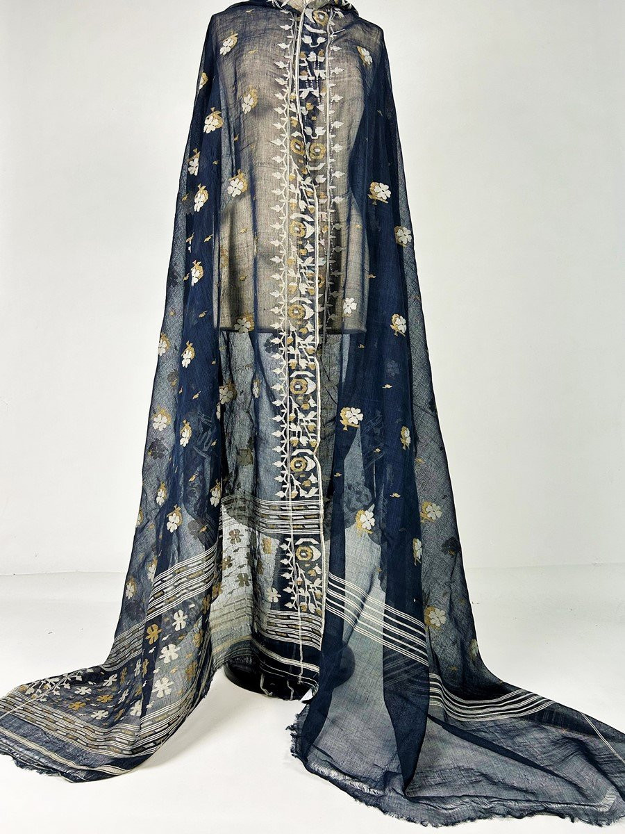 Jamdani teint indigo ou voile de Coton Broché Du Bengale - Indes Circa 1950-photo-2