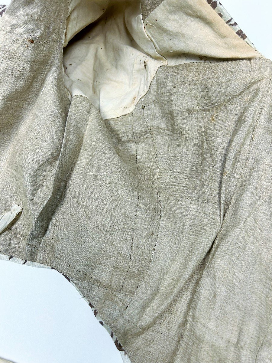 Silk Taffeta Camisole With Indian Flower Embroidery - France Circa 1780-photo-7