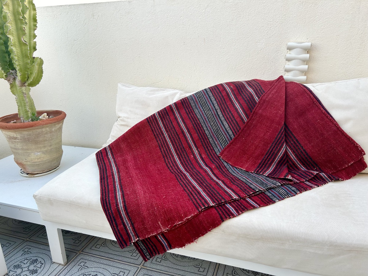 Berber Shawl Woven In Cochineal Red Wool - South Tunisia Circa 1930-photo-5