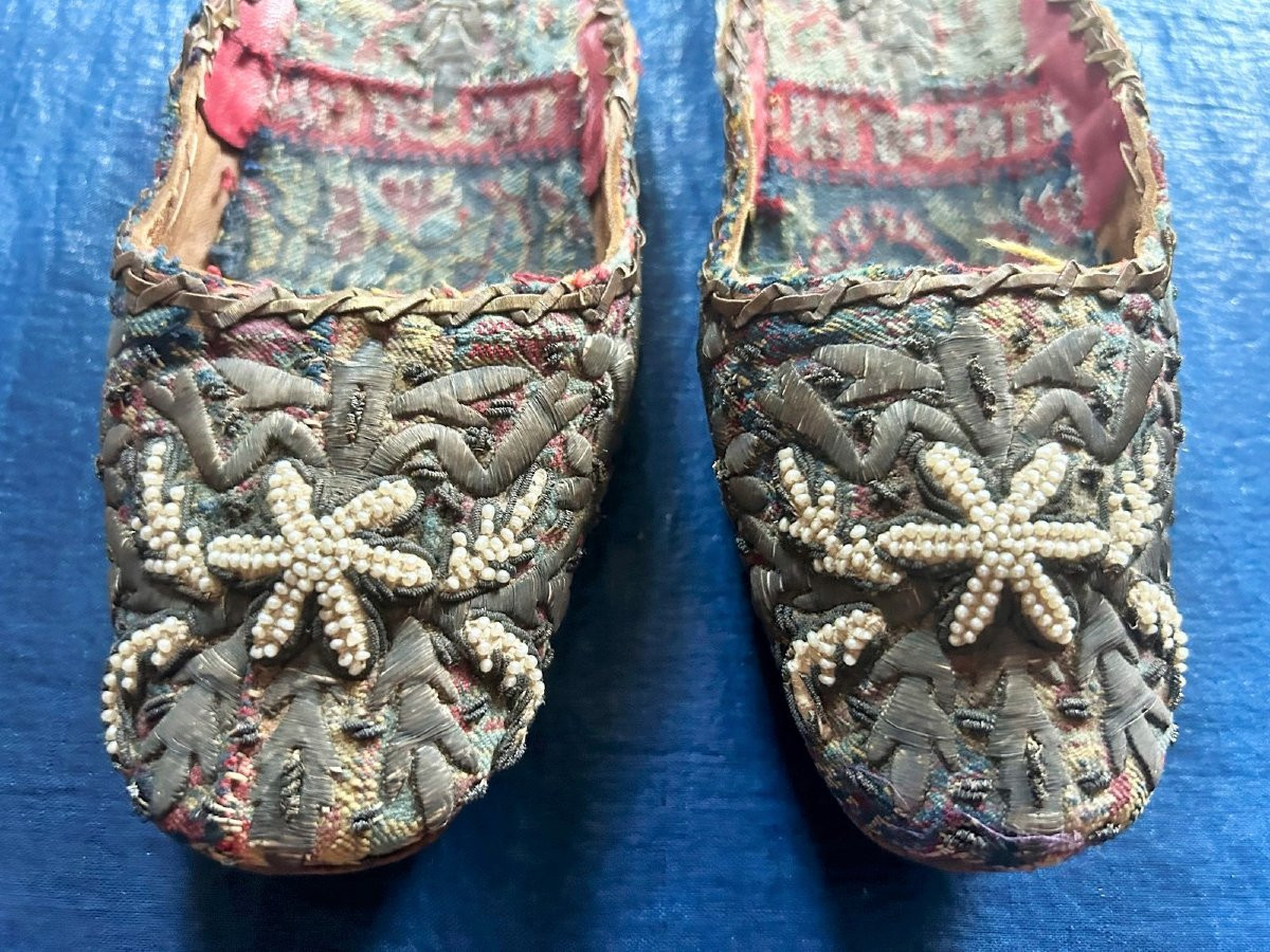 Pair Of Embroidered Ottoman Or Balkan Mules Circa 1850-photo-1