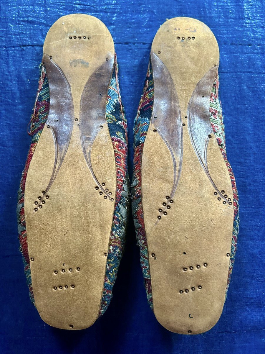 Pair Of Embroidered Ottoman Or Balkan Mules Circa 1850-photo-4