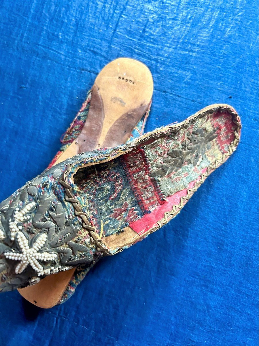 Pair Of Embroidered Ottoman Or Balkan Mules Circa 1850-photo-5