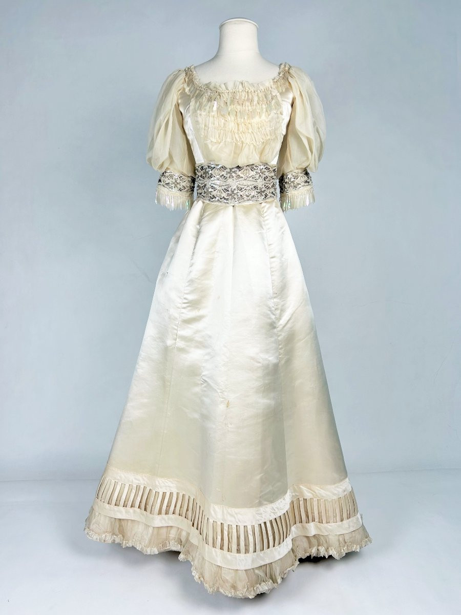 Champagne Satin Reception Dress, Edwardian Period - England Circa 1900-photo-2