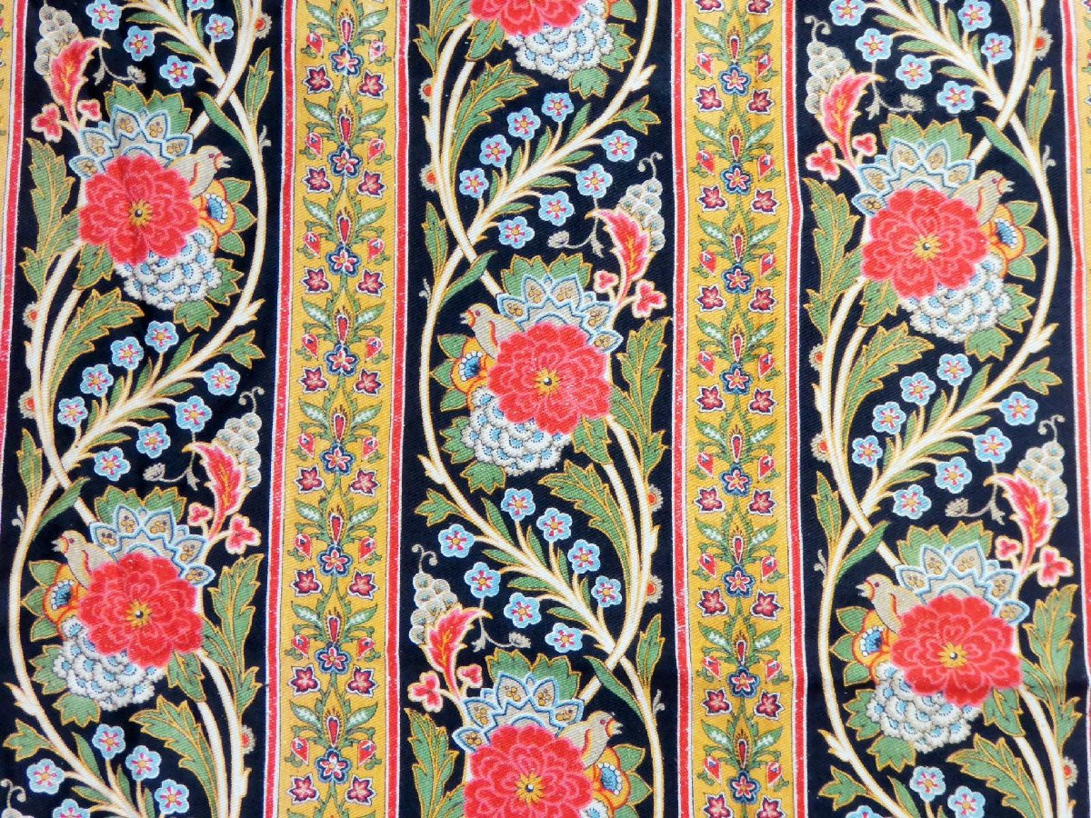 Pair Of Curtains In Silk Bourrette Printed In The Persian Style - France Circa 1860-photo-1