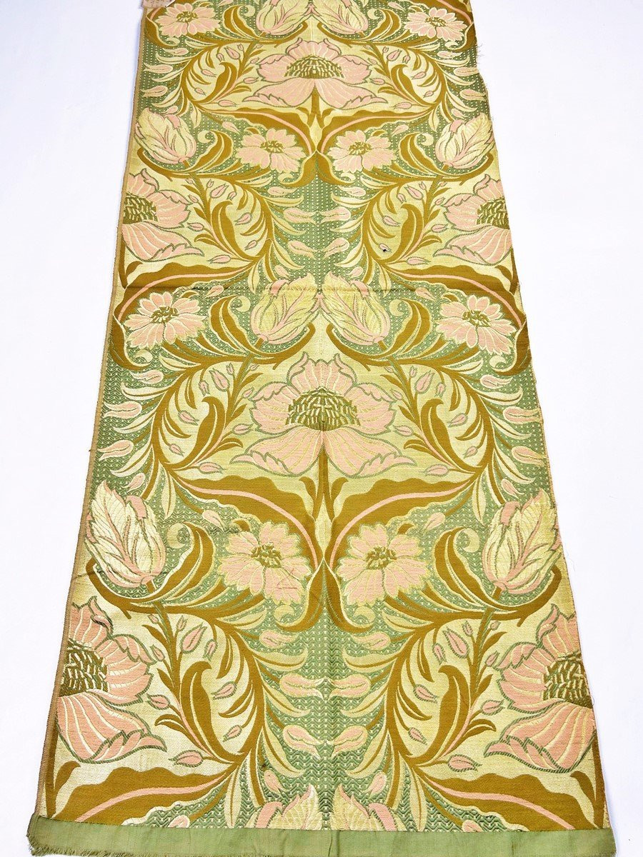 An Art Nouveau Jacquart Weaven Length - France Circa 1900-photo-2