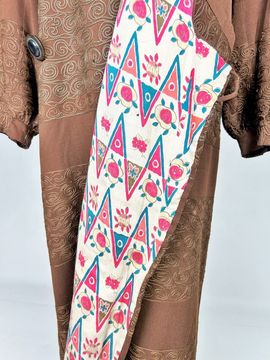 Manteau en crêpe de laine brodé au Cornely, doublure imprimé de l'Atelier Martine - France 1920-photo-5