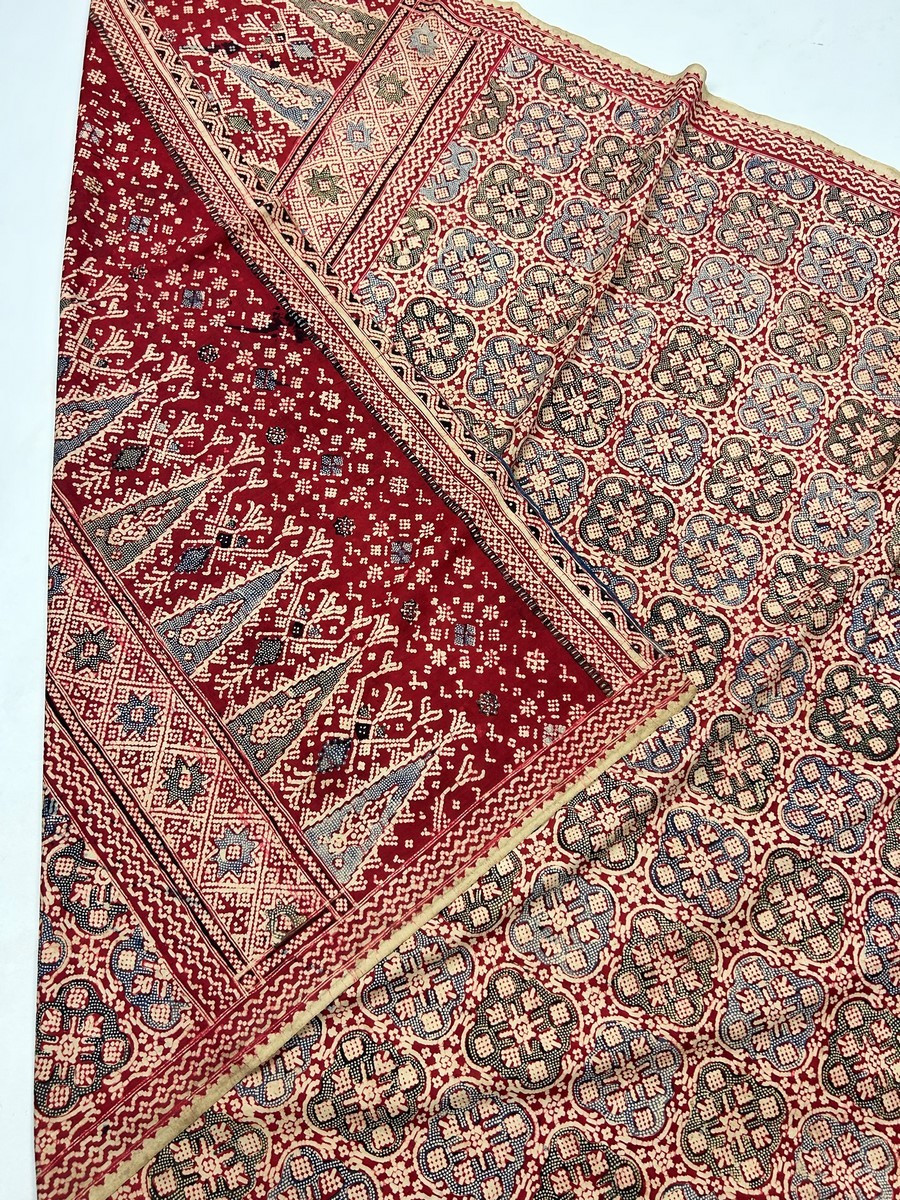 A Sarong In Batik, Printed By Wax Removal - Java, Indonesia Or Malaysia, C. 1880-1920