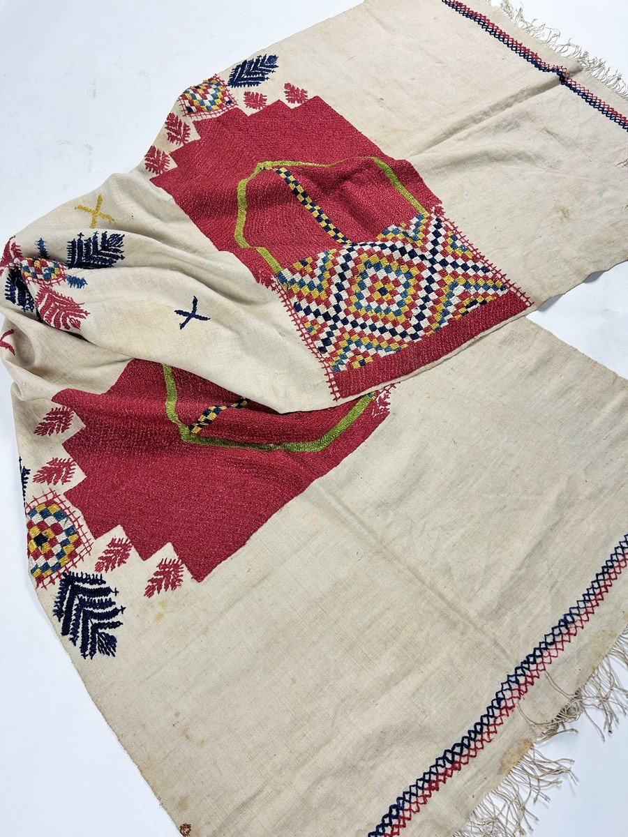 Chefchaouen, un panneau en broderie de soie sur lin - Maroc Circa 1880 -1930-photo-2