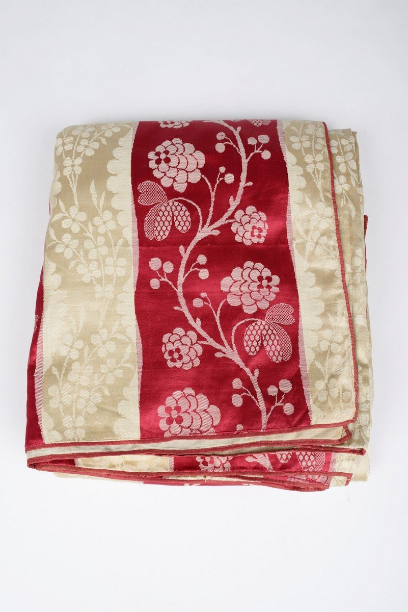 Dessus de table ou tenture en Lampas satin damassé Cerise et Crème - Période Louis XVI-photo-3