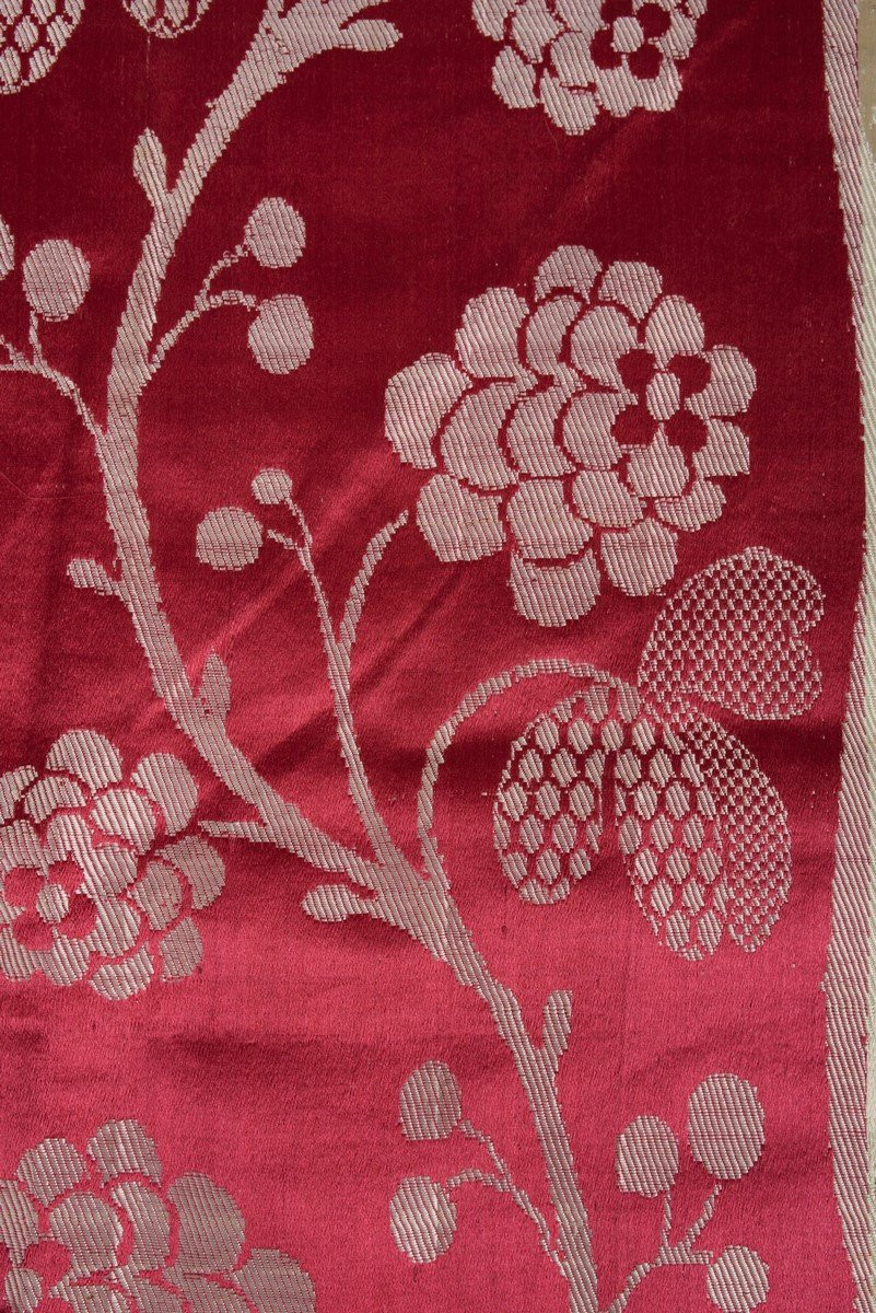 Dessus de table ou tenture en Lampas satin damassé Cerise et Crème - Période Louis XVI-photo-4