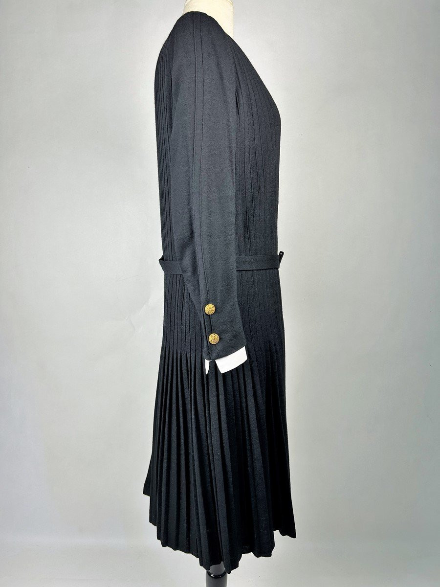 Chanel's Ford, Gabrielle Chanel's 'little Black Dress' In Black Wool Jersey, Circa 1970-photo-3