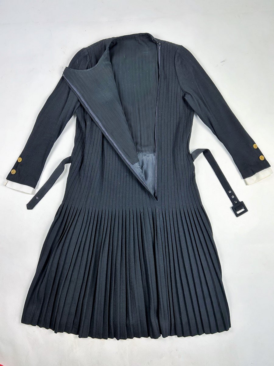 Chanel's Ford, Gabrielle Chanel's 'little Black Dress' In Black Wool Jersey, Circa 1970-photo-6