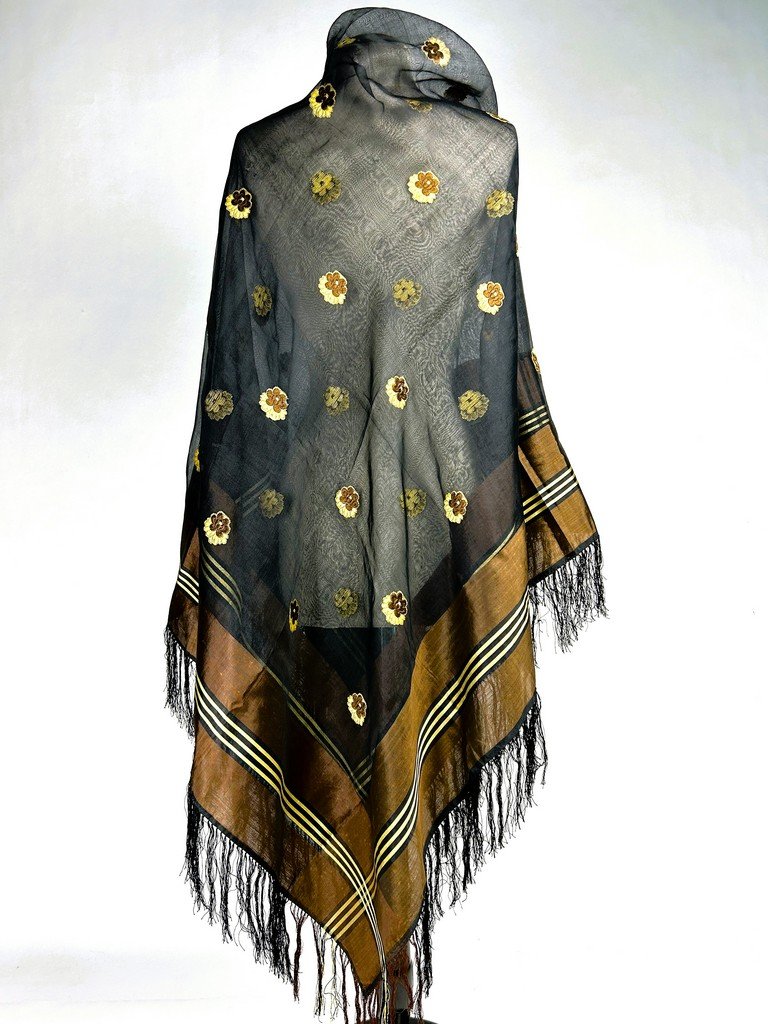 Grenadine Silk Shawl With Brocaded Patterns In Chamois And Gold - France, Circa 1860-photo-1