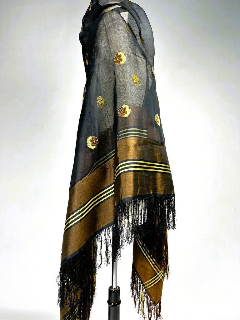 Grenadine Silk Shawl With Brocaded Patterns In Chamois And Gold - France, Circa 1860-photo-3