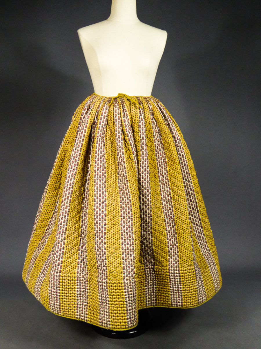 Quilted Skirt Or Petticoat In Indian Chevron Print - Provence, Circa 1860-photo-5