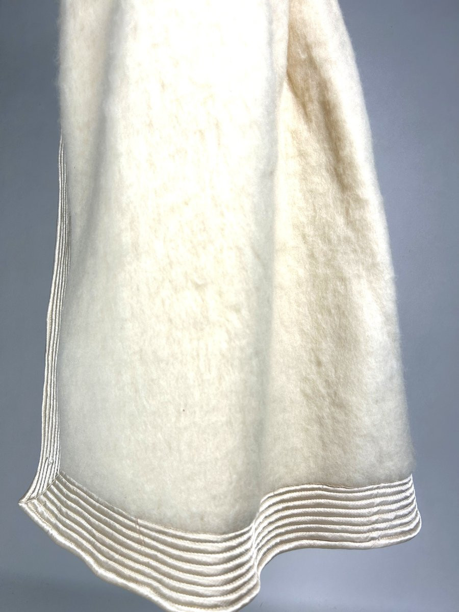 Child's Ceremonial Cape In Mohair Topstitched With Silk, In The Style Of Jeanne Lanvin - France C.1940-photo-2