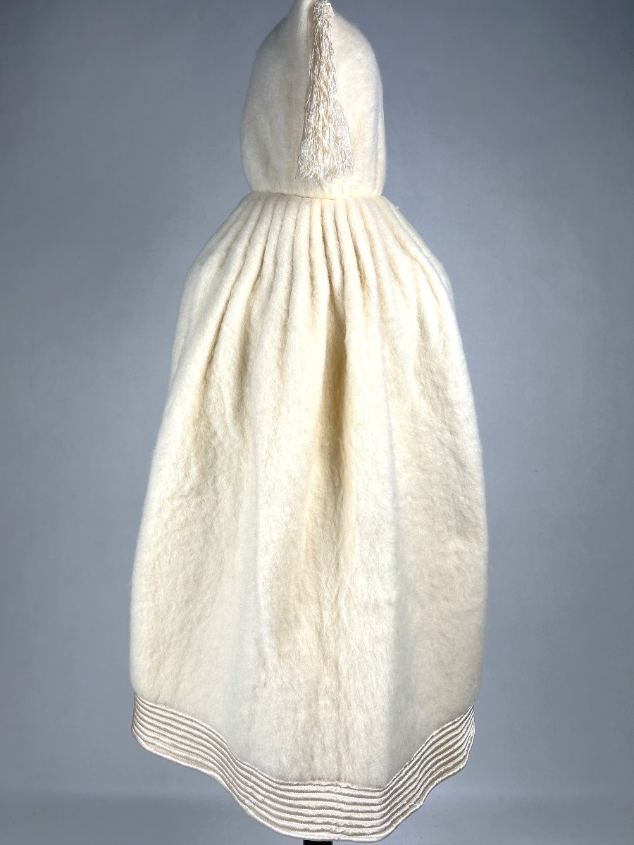 Child's Ceremonial Cape In Mohair Topstitched With Silk, In The Style Of Jeanne Lanvin - France C.1940-photo-4